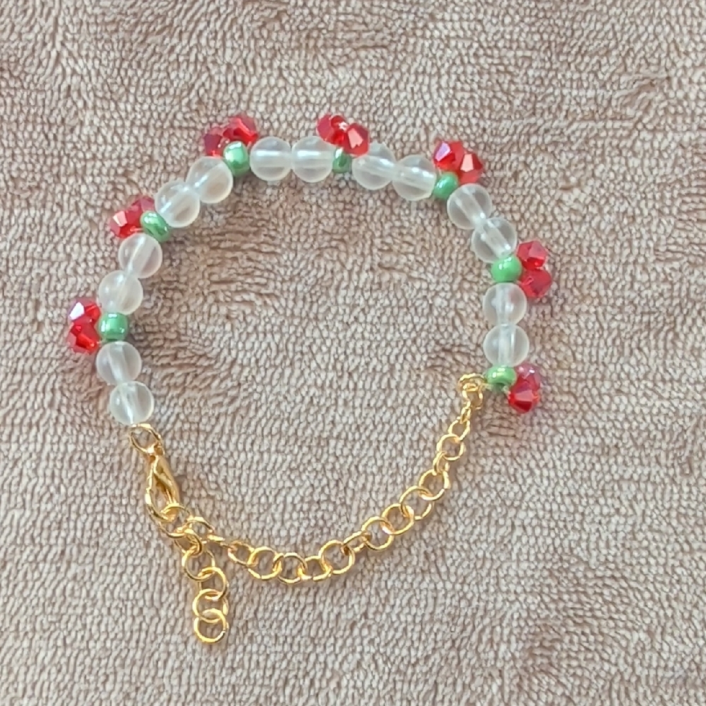 Elegant Gold and Red Beaded Bracelet
